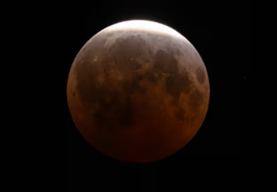 Así fue el eclipse lunar que pudo observarse en Estados Unidos