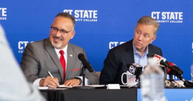 Connecticut pagará $250.000 a empresa de Miguel Cardona por trabajo de consultoría