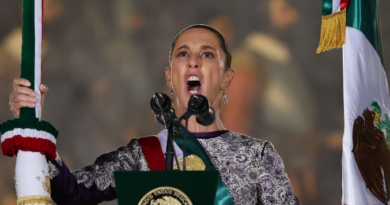 Sheinbaum reivindica a migrantes y pueblos originarios durante el Grito de Independencia
