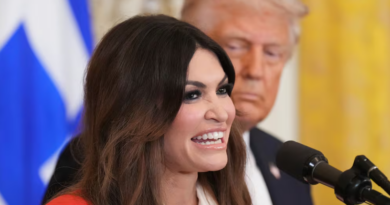 Embajadora de Estados Unidos en Grecia renuncia tras denuncias de corrupción y presiones de Trump